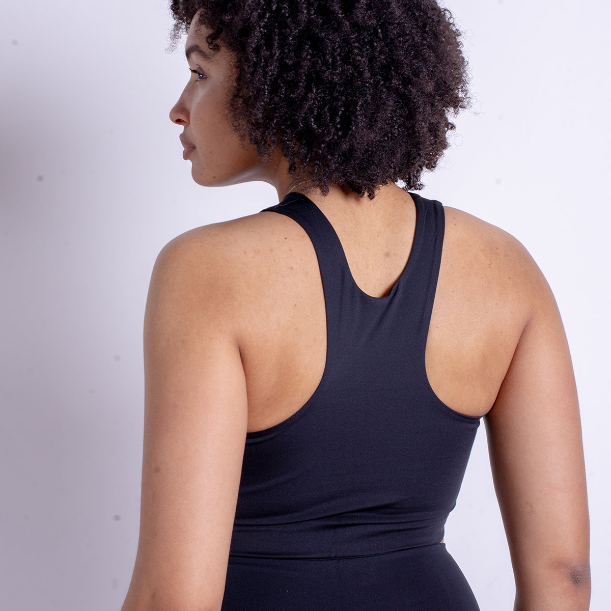 Girlfriend Collective Dylan Crop - Black - 1017-BLACK