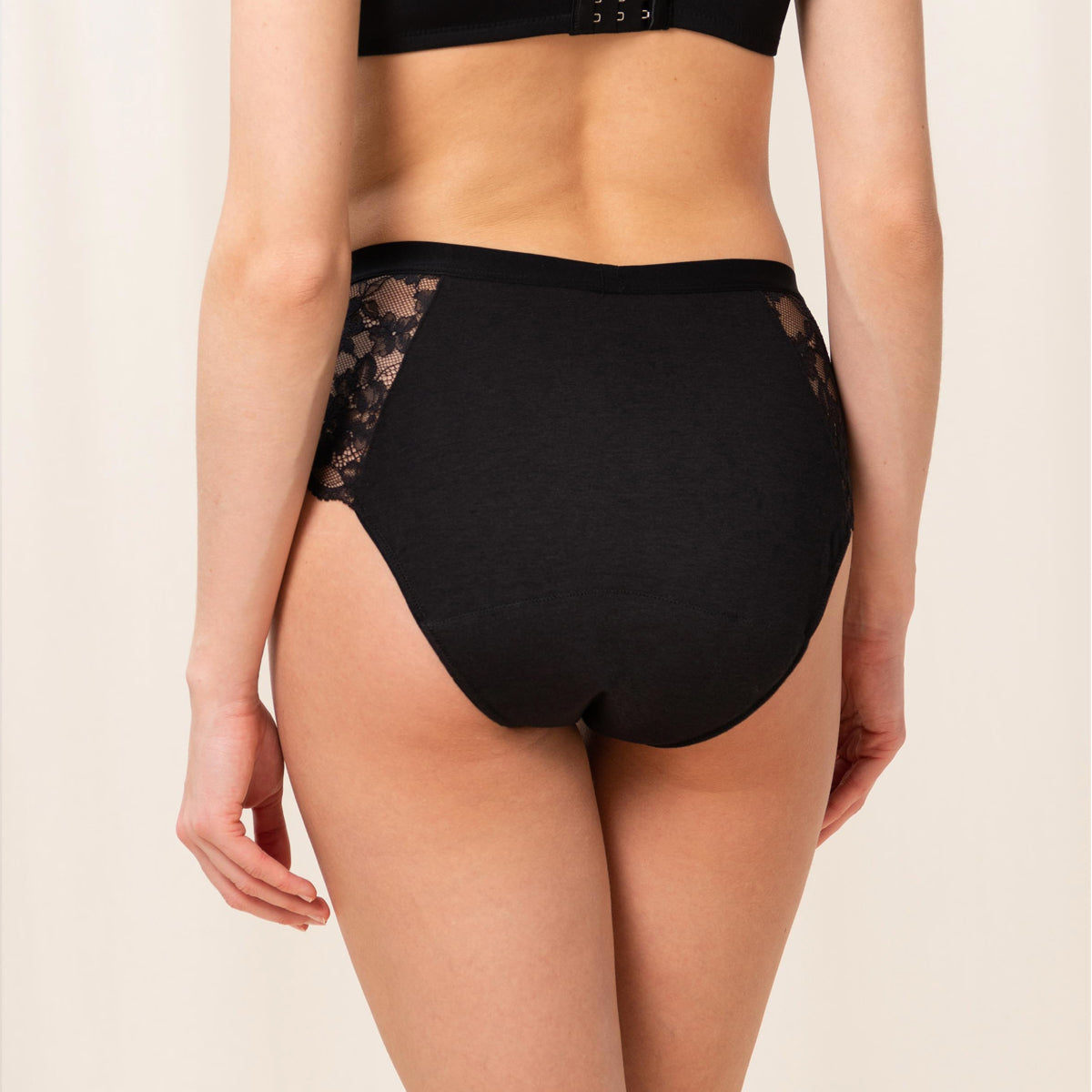 Triumph Freedom - Black - 10213154-0004