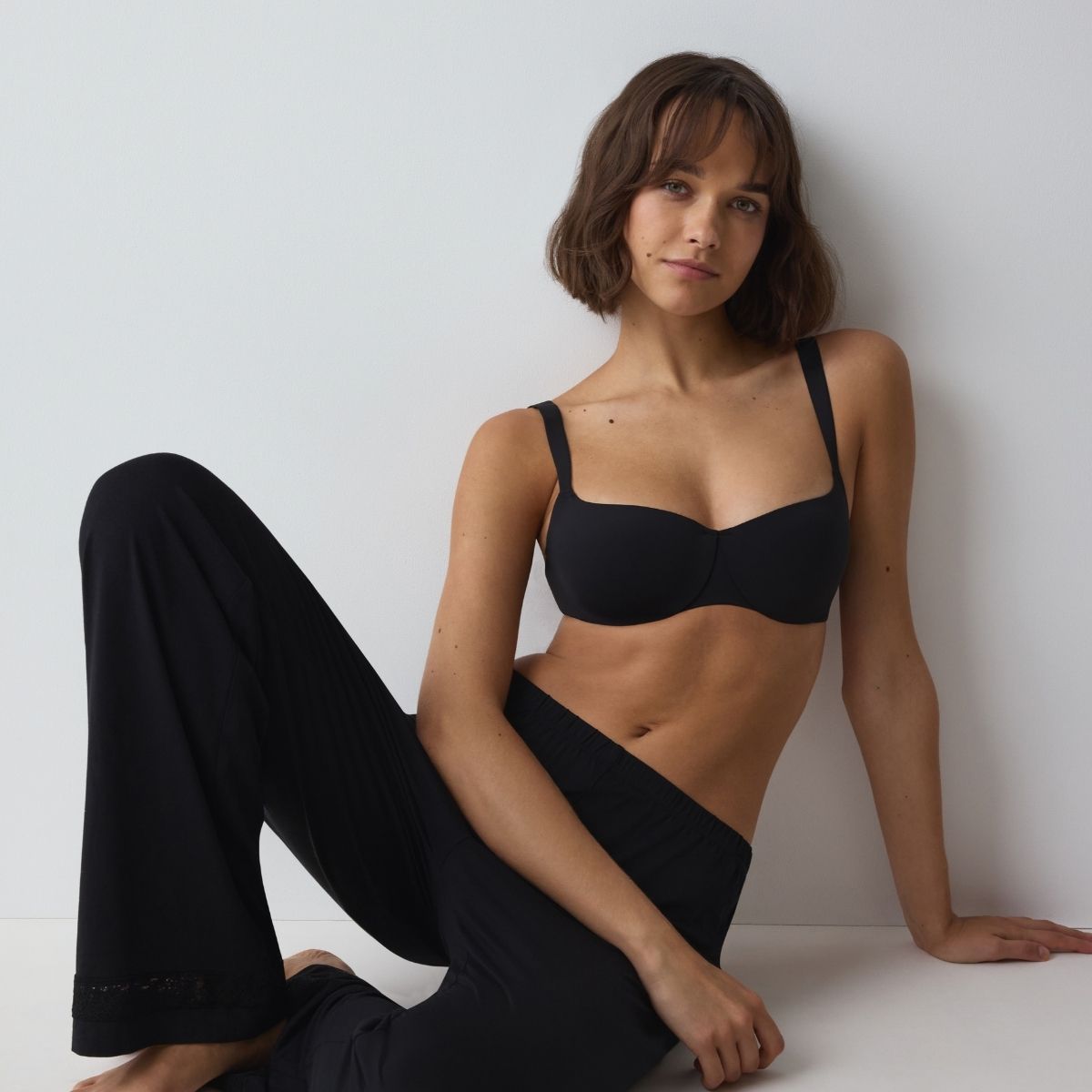 Triumph Body Make-Up Illusion balconette BH, sort - 10217849 - 0004 - Black