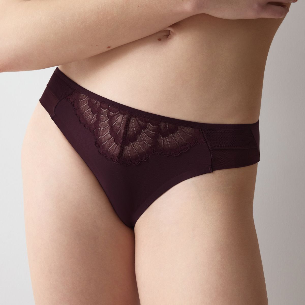Triumph Love In Lace tai trusse, bordeaux - 10228653 - 7291 - Claret