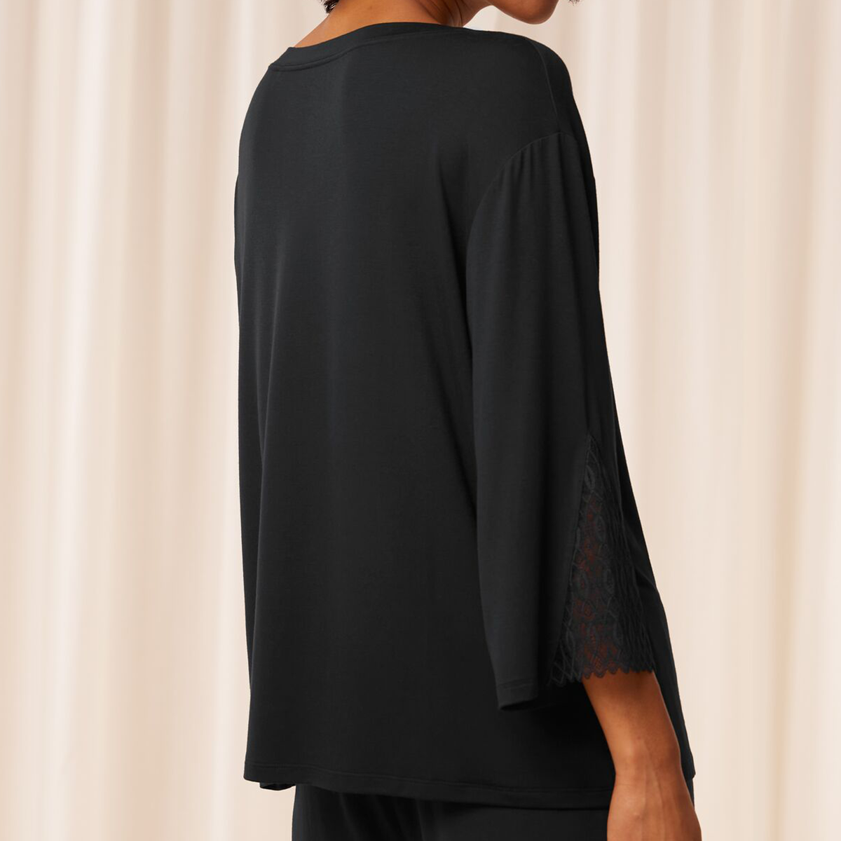 Triumph Aura Spotlight - Black - 10221371-0004