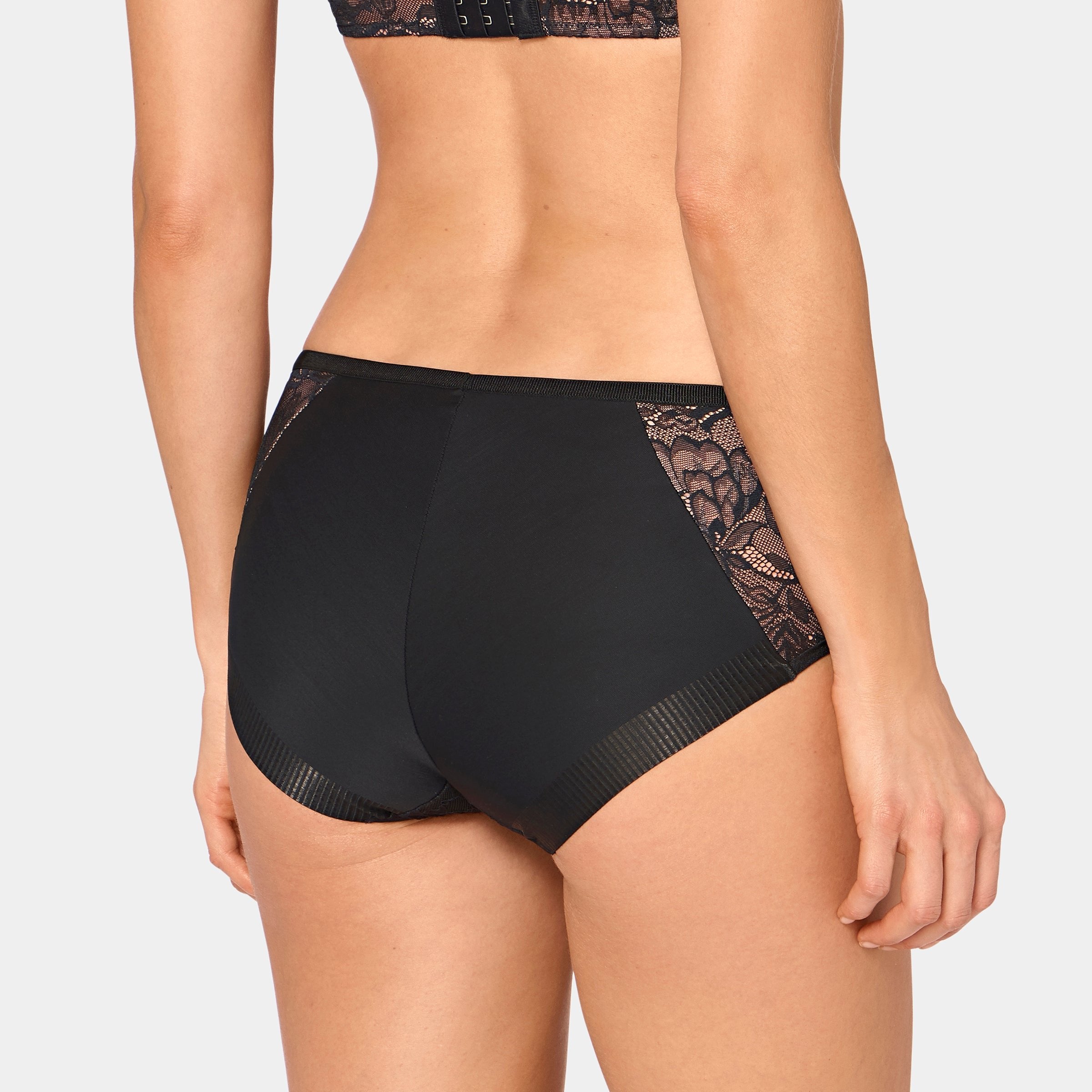 Triumph Amourette Charm - Black - 10198780-0004