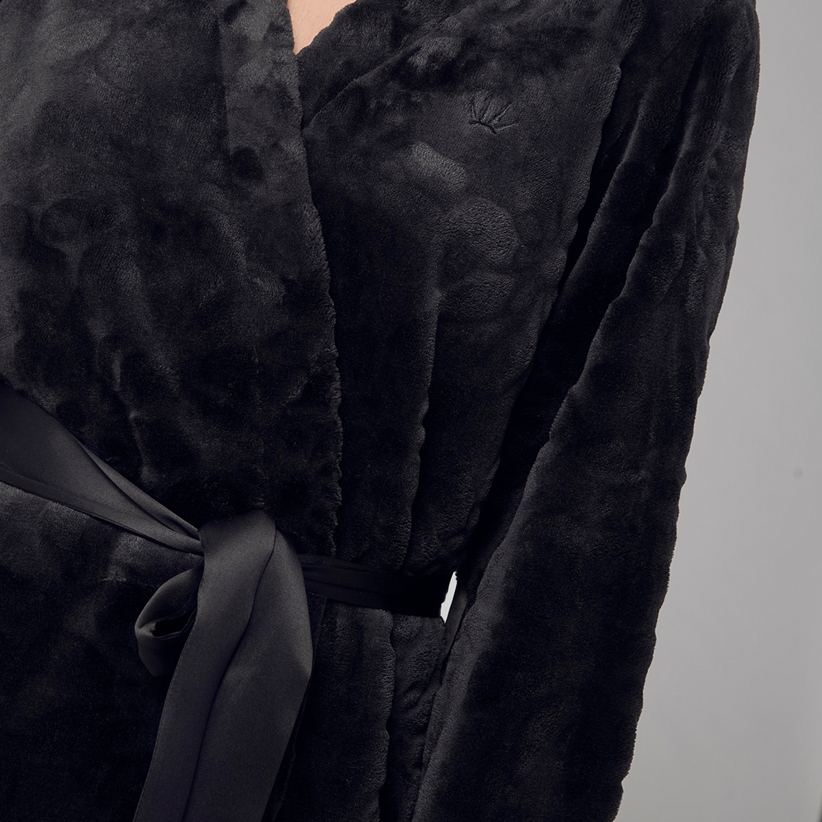 Triumph Robes Cozy - Black - 10209616-0004