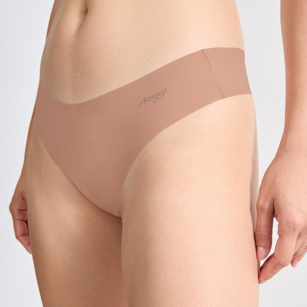 Sloggi Zero Microfibre 2.0 2-pak g-streng, brun - 10214636 - 00ME - Cameo Brown