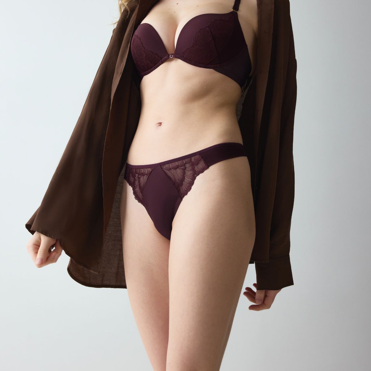 Triumph Love In Lace g-streng, bordeaux - 10228563 - 7291 - Claret