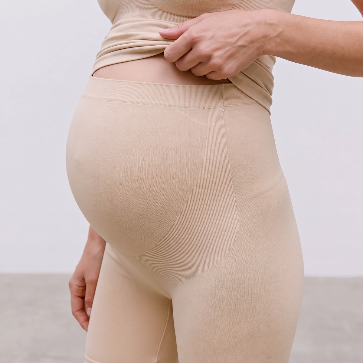 Mamalicious MLtia Jeanne gravidtetsshorts, beige - 20011101 - Mellow Buff - Mellow Buff