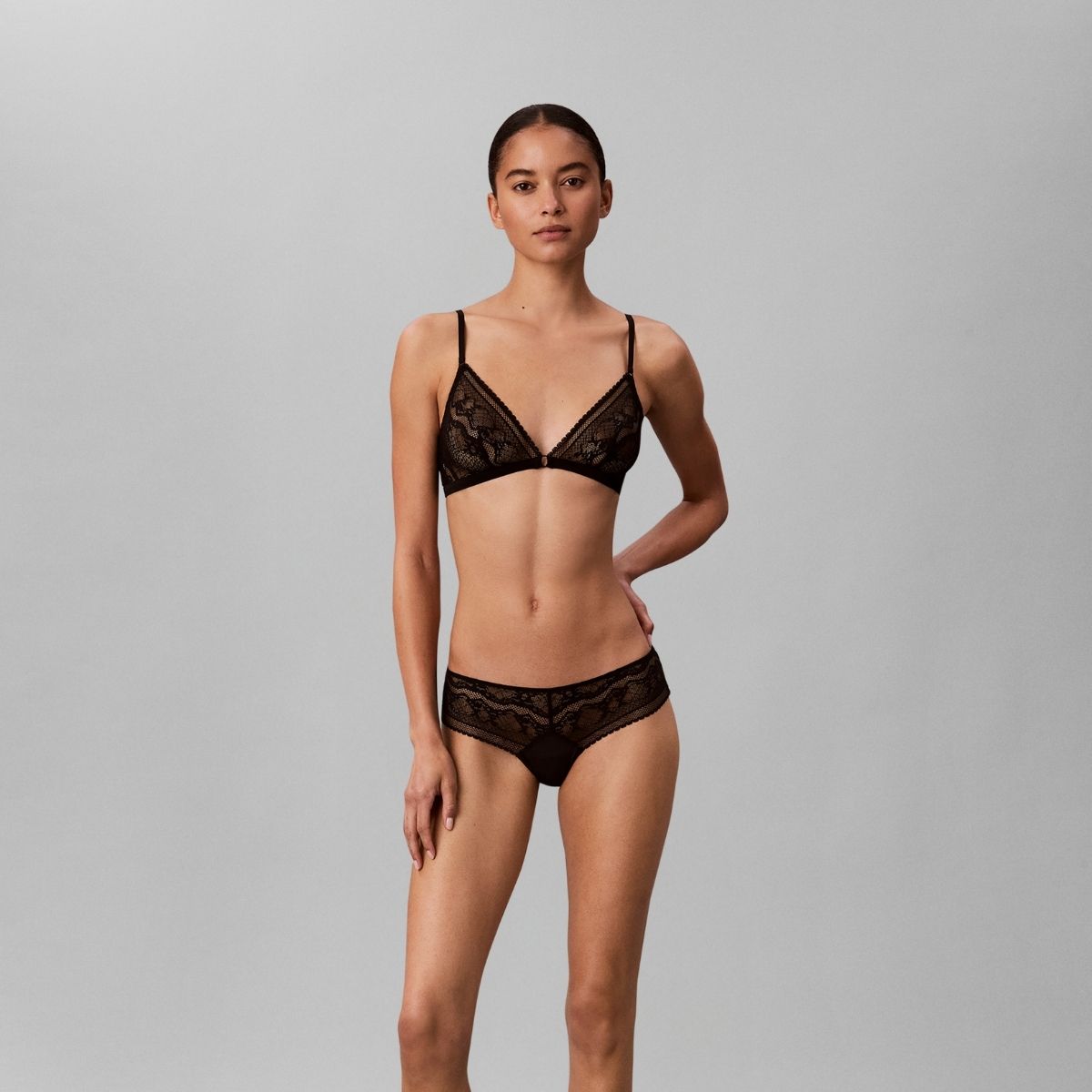Calvin Klein Eternal g-streng, sort - LV00QF8959 - UB1 - Black