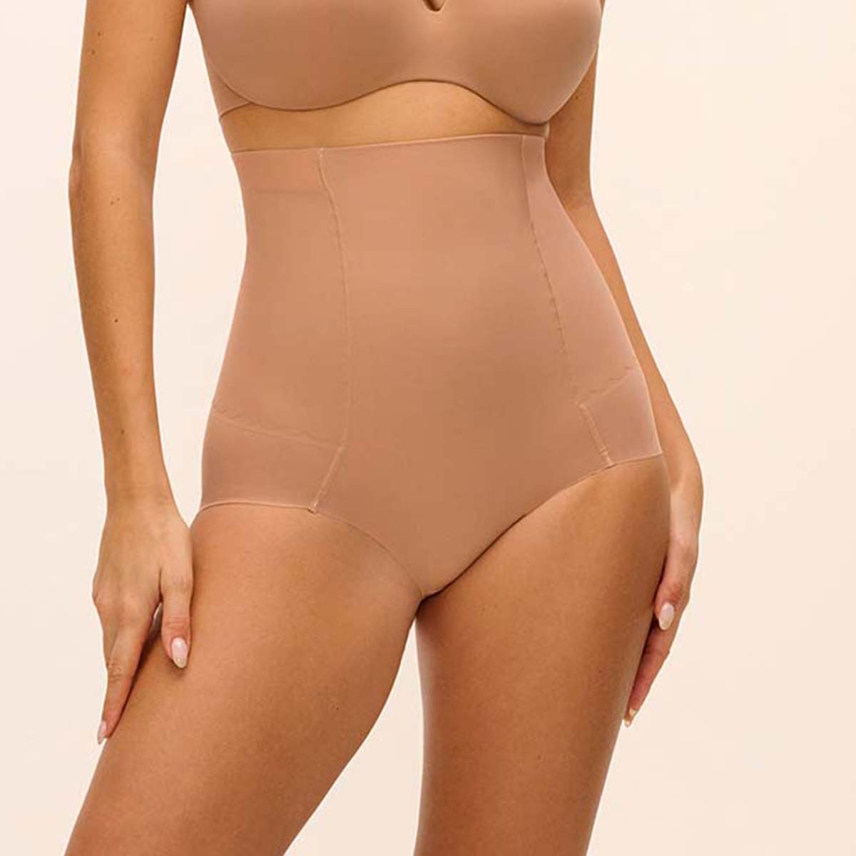 Wacoal Flawless Slimming maxi trusse, beige - WE602436 - ROC - Roebuck